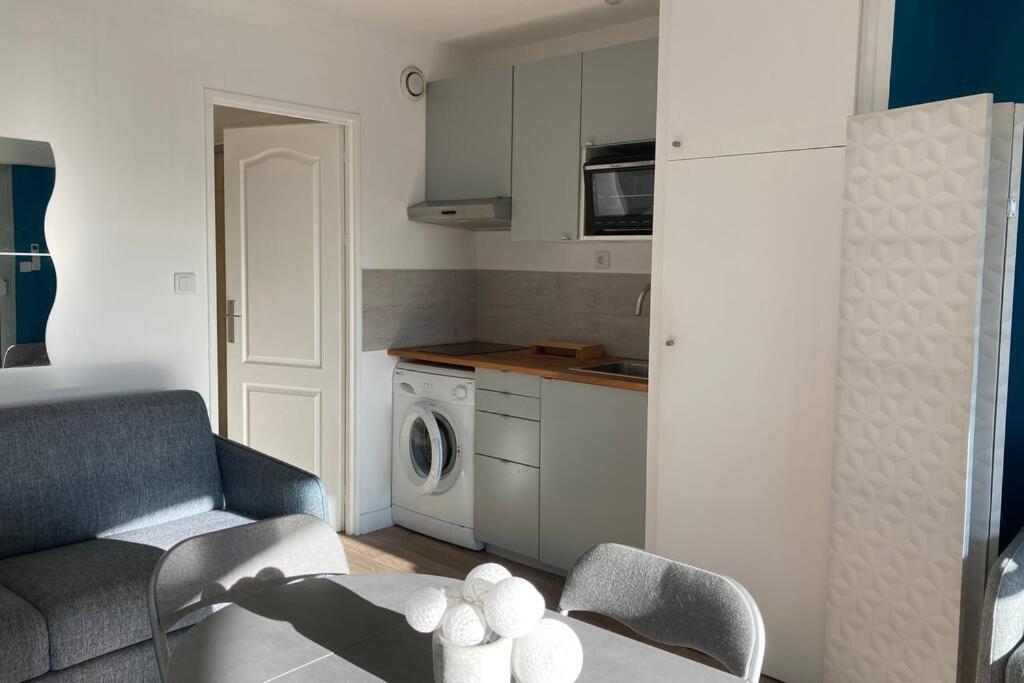 Appartement Escapade au port à Hyères Extérieur photo