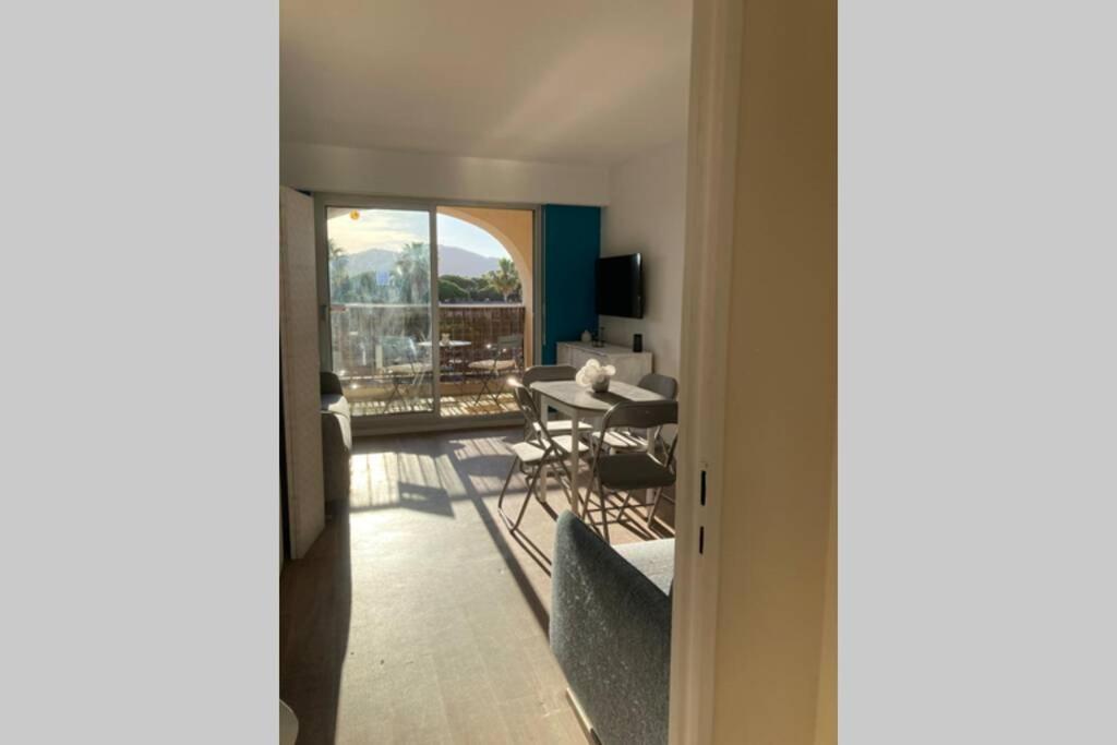 Appartement Escapade au port à Hyères Extérieur photo