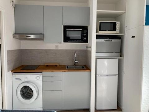 Appartement Escapade au port à Hyères Extérieur photo